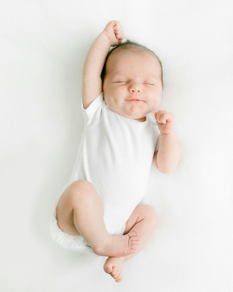 Uniohjauksen jälkeen tyytyväisesti nukkuva