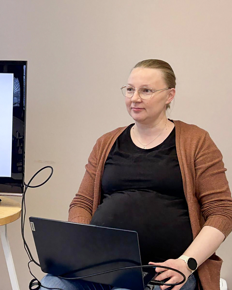 terveydenhoitoalan kouluttaja Laura Räsänen